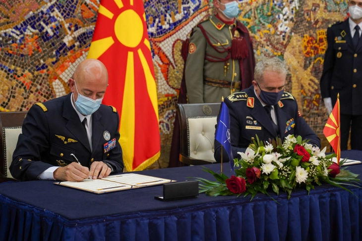 Потпишана заедничката декларација со НАТО, од денеска земјата е целосно воено интегрирана во Алијансата