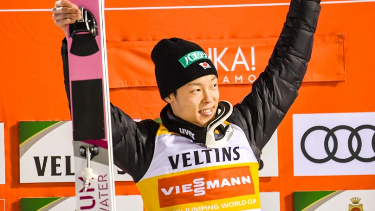 Кобајаши победи и на третата од четирите скокалници на „Новогодишната турнеја“