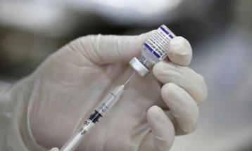 Италија воведе задолжителна вакцинација против коронавирус за лица постари од 50 години