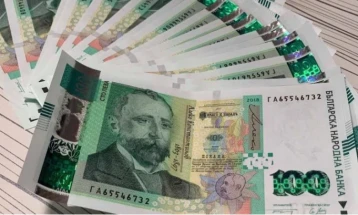 Просечната плата во Софија над 1000 евра