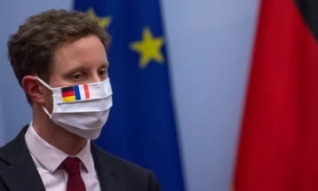 Клеман Бон: ЕУ не треба да биде исклучена од преговорите за Украина