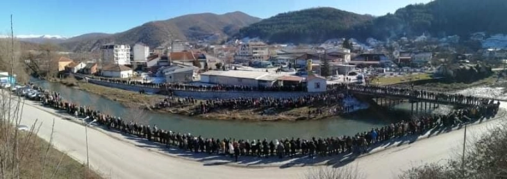 Во Македонски Брод, Виктор Стојаноски втор пат го извади Светиот крст од водите на Треска