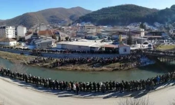 Во Македонски Брод, Виктор Стојаноски втор пат го извади Светиот крст од водите на Треска