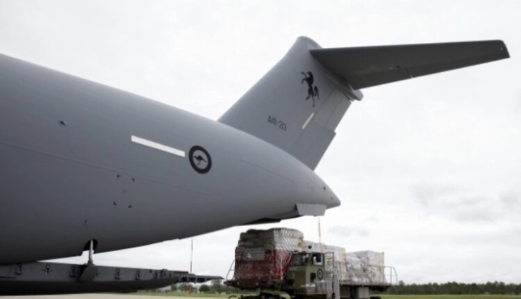Во Тонга пристигнаа првите авиони со хуманитарна помош и комуникациска опрема