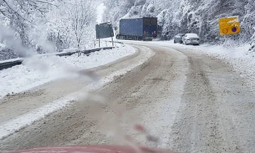 Забрана за камиони на потегот Охрид-Пресека-Кичево и обратно