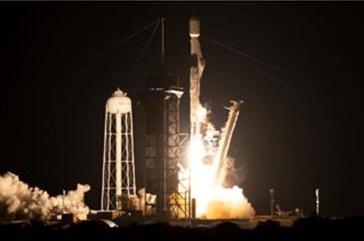 „Спејс-Икс“ постави американски шпионски сателит во земјината орбита