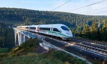 Германските возови до 2040 година ќе преминат на биогорива 