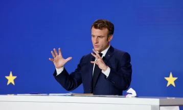 Претседателски избори во Франција: Рејтингот на Ерик Земур се подобрува, на Марин Ле Пен опаѓа, Емануел Макрон е стабилен во водство