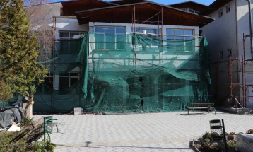 Се поставува нова енергетски-ефикасна фасада во средното кумановско училиште „Перо Наков“