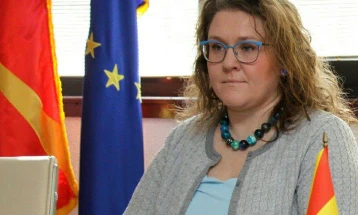 Петровска: Решението за професионалните војници со навршени 45 години е во измените на Законот за служба во Армијата, овој закон една година е блокиран од опозицијата