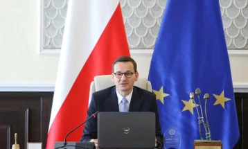 Моравјецки: Полска ја осудува „огромната себичност“ на западните земји, вклучително и Германија