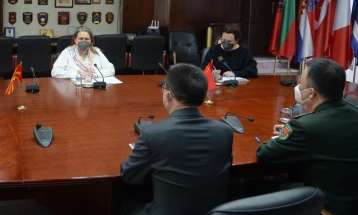 Средба на министерката Петровска со кинескиот амбасадор Џанг Ѕуо  (ДПЛ)