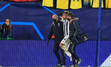 Мекени надвор од теренот до крајот на сезоната поради повреда