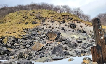 „Каменот-убиец“ во Јапонија се расцепи на две