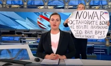 Парична казна од 30 илјади рубљи за руската новинарка на Канал 1