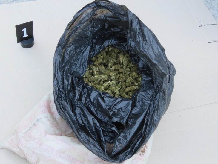 Истрага за жител на Селце поради недозволена трговија со марихуана во Ресен