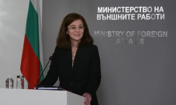 Генчовска: На близу 200 лица со двојно државјанство и автомобили со бугарска регистрација не им е дозволен влез и излез од РСМ