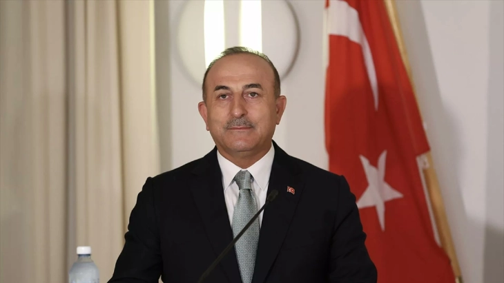 Чавушоглу: Турција се надева дека разговорите во Истанбул ќе донесат мир во Украина
