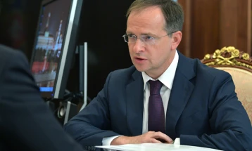 Медински: Не е променет рускиот став за Крим и за Донбас