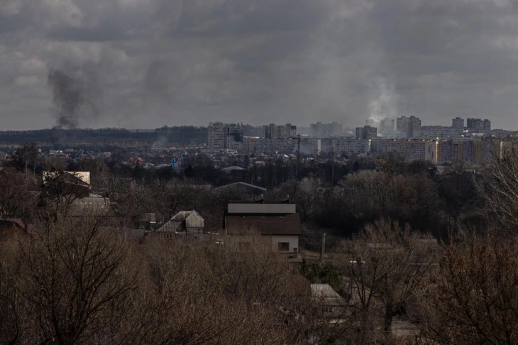 Москва: Уништено складиште за гориво во регионот на Харков