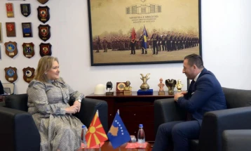 Петровска: Мирен, безбеден и стабилен регион е клучен приоритет за С Македонија и Косово