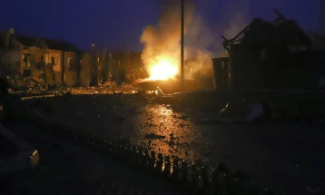 Гувернерот на Луганск: Евакуирајте се додека можете, изберете го животот