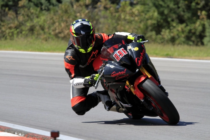 „Мастербет“ со поддршка за младиот мотоциклист Иво Таневски, кој се натпреварува во Европскиот шампионат во брзински мотоциклизам