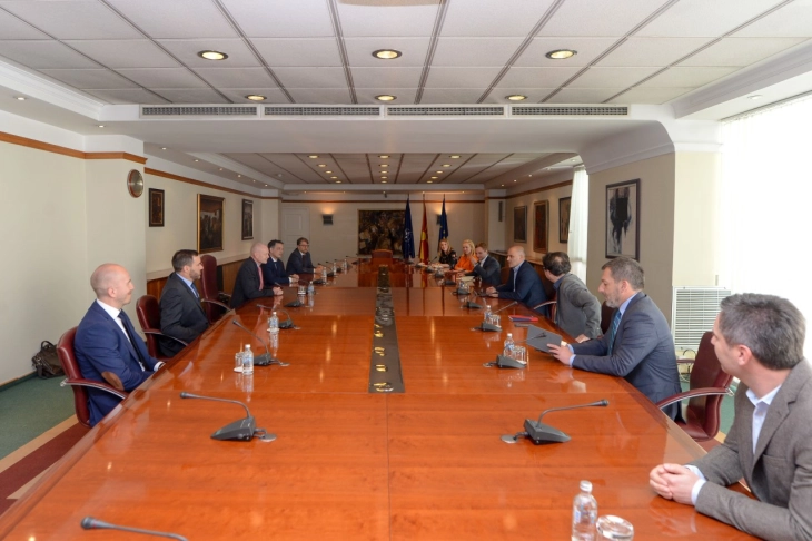 Делегација од ​канадската компанија „Магна мехатроникс“ на разговори за нова инвестиција во ТИРЗ