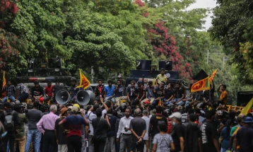 На Шри Ланка прогласена вонредна состојба поради големите протести