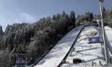 Светскиот куп во скијачки скокови почнува порано поради Мундијалот во Катар