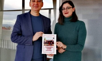 Промоција на книга за Македонците во Албанија на проф. д-р Мариа Дојче