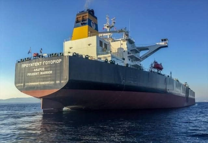 Грчката Влада прави напори за итно ослободување на окупираните танкери во Персискиот Залив