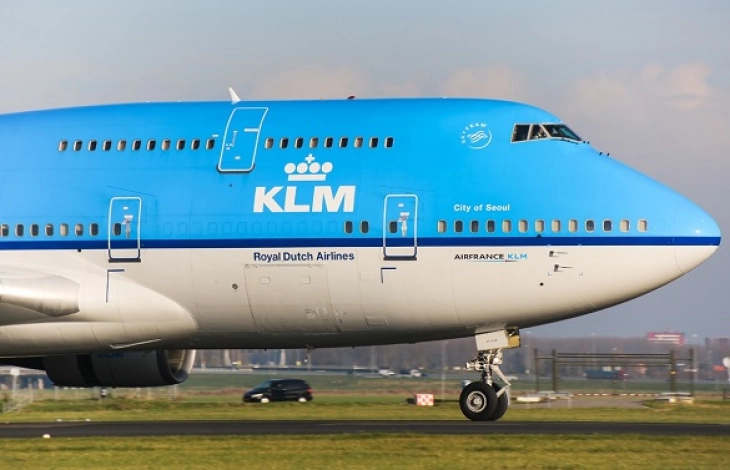 КЛМ почна да превезува дел од блокираните патници во Амстердам