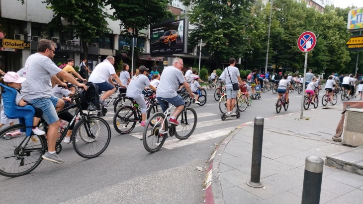 „Вози право, вози здраво“ низ улиците на Скопје