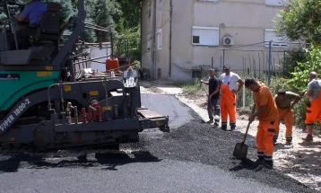 Се асфалтира улица во штипската населба Македонка 