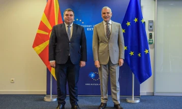 Маричиќ од Брисел: Време е за лидерство и потврдување на нашата европска перспектива