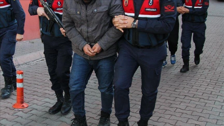Во Турција приведени 16 новинари под обвинение за тероризам