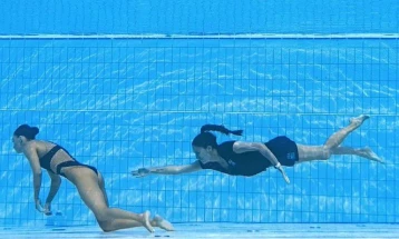 Тренерка го спаси животот на својата пливачка на СП во Будимпешта