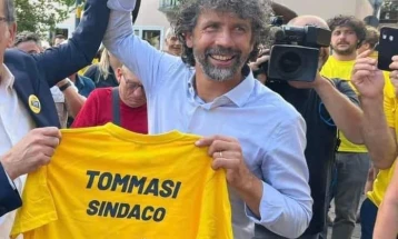 Верона доби поранешен италијански фудбалски репрезентативец за градоначалник