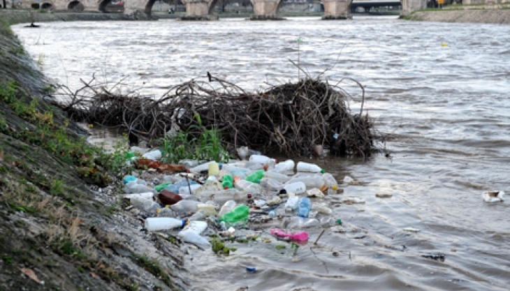 Два тони отпад отстранети при чистење комунални отпадни води во Кисела Јабука, Стопански Двор и Волково