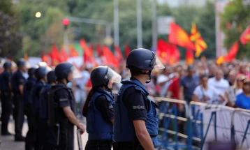 Левица поднесе претставка до полициски службеници за минатонеделниот инцидент кај „Скендербег“