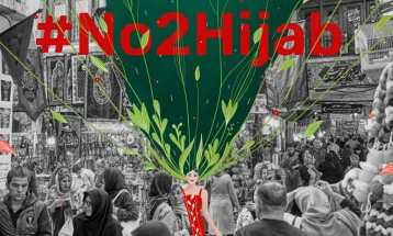 Активистите ги повикаа Иранките да го соблечат хиџабот во знак на протест