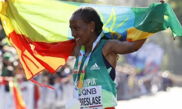 Готитом Гебресласе го освои маратонот во Јуџин