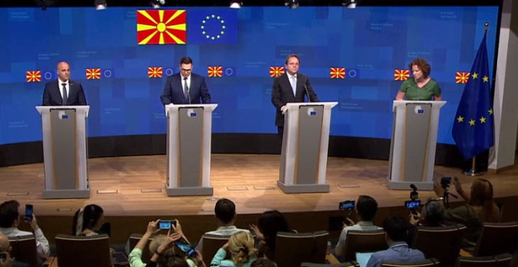 Прес-конференција по одржувањето на првата меѓувладината конференција меѓу Северна Македонија и ЕУ (во живо)