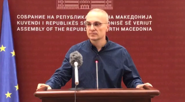 Милошоски: Доколку ова е историски ден нека одат на плоштад и нека го повикаат народот на заедничка прослава