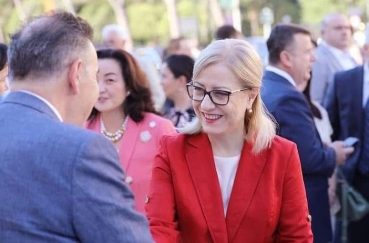 Во Тирана честитки до амбасадорот Марковски за првата меѓувладина седница и почетокот на преговорите со ЕУ