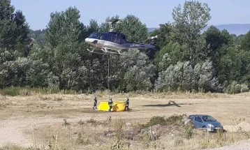 Пожарот над беровското село Митрашинци ставен под контрола