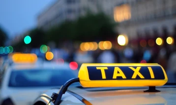 Такси-компаниите во Скопје ќе можат да ги изменат цените во три тарифи