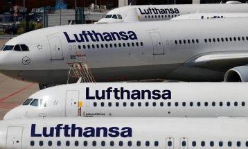 Луфтханза откажа повеќе од илјада летови поради штрајк