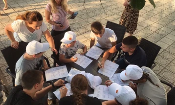 Почна Летната школа по македонски јазик за деца на иселеници